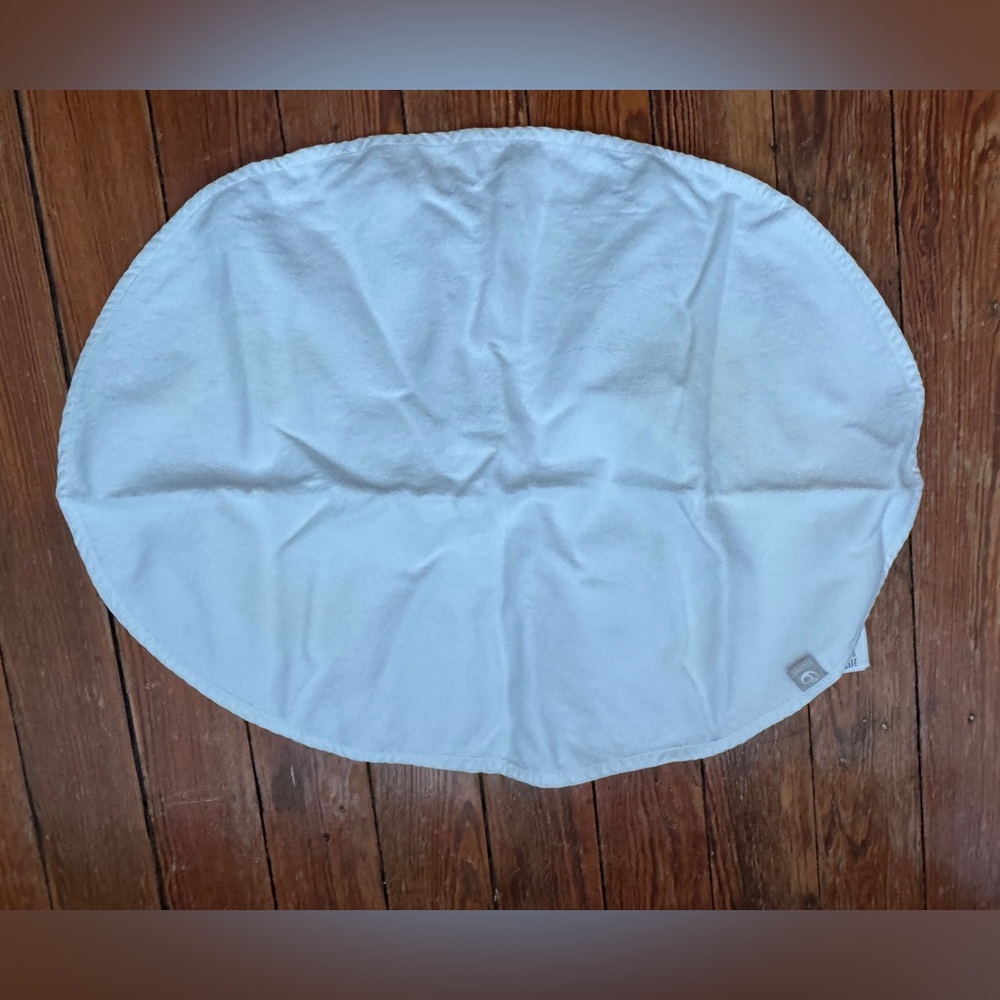 Stokke mini bassinet matress protector - moving sale make an offer!